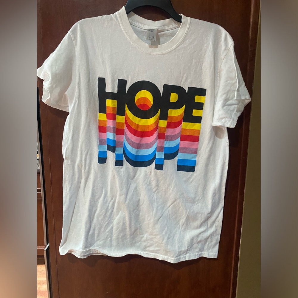 Colorful HOPE Graphic T-Shirt